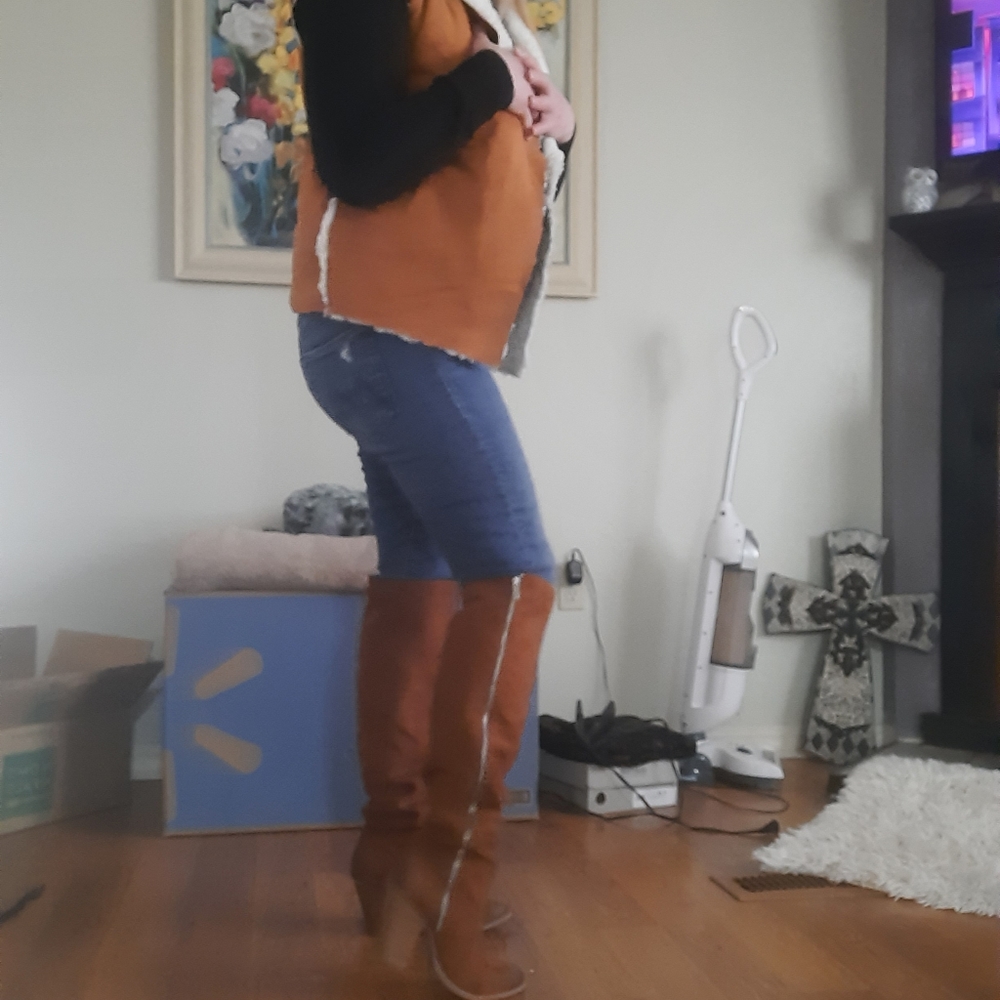 Justfab Boots over knee distressed boots - Picture 4 of 10